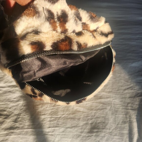 Gilda Paris Leopard Print Soft Fur Back pack NWT main image 12